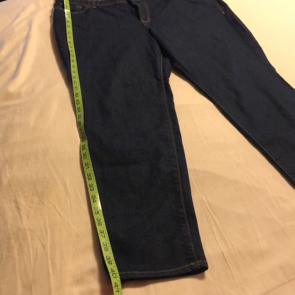 Mid-Rise Super Skinny Jeans for Women size 18 Regular - Picture 7 of 7